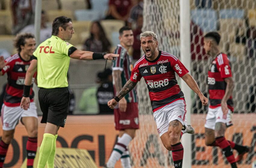  Flamengo vence Fluminense por 2 a 0 segue para as quartas de final da Copa do Brasil