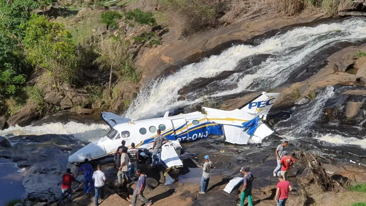  Pilotos são responsáveis por queda de avião que matou a cantora Marília Mendonça conclui Polícia Civil em inquérito