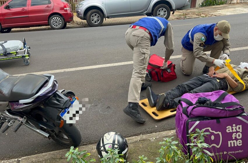  Motocicleta colide contra S-10 e deixa motoqueiro ferido em Pato Branco