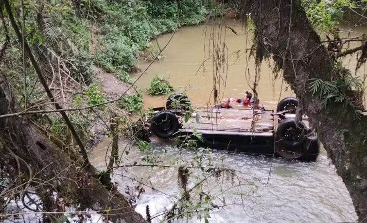  O que se sabe e o que falta esclarecer sobre jovem e adolescente encontrados sem vida em carro submerso