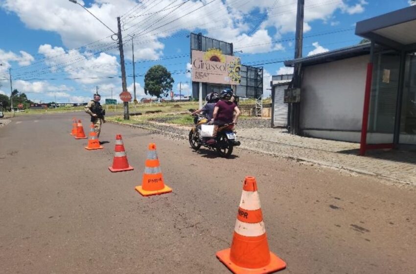  Polícia Militar realiza blitz no bairro Planalto com foco em motocicletas